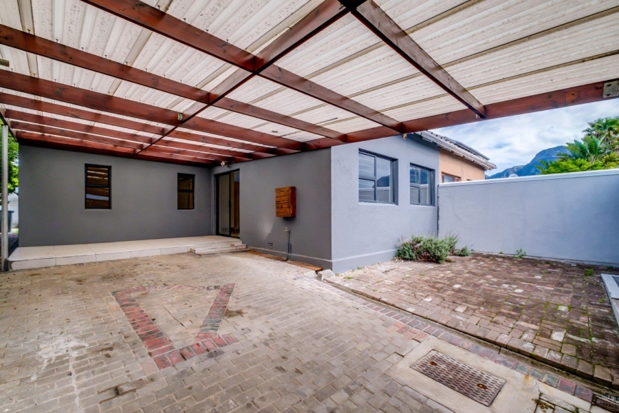 3 Bedroom Property for Sale in Claremont Western Cape